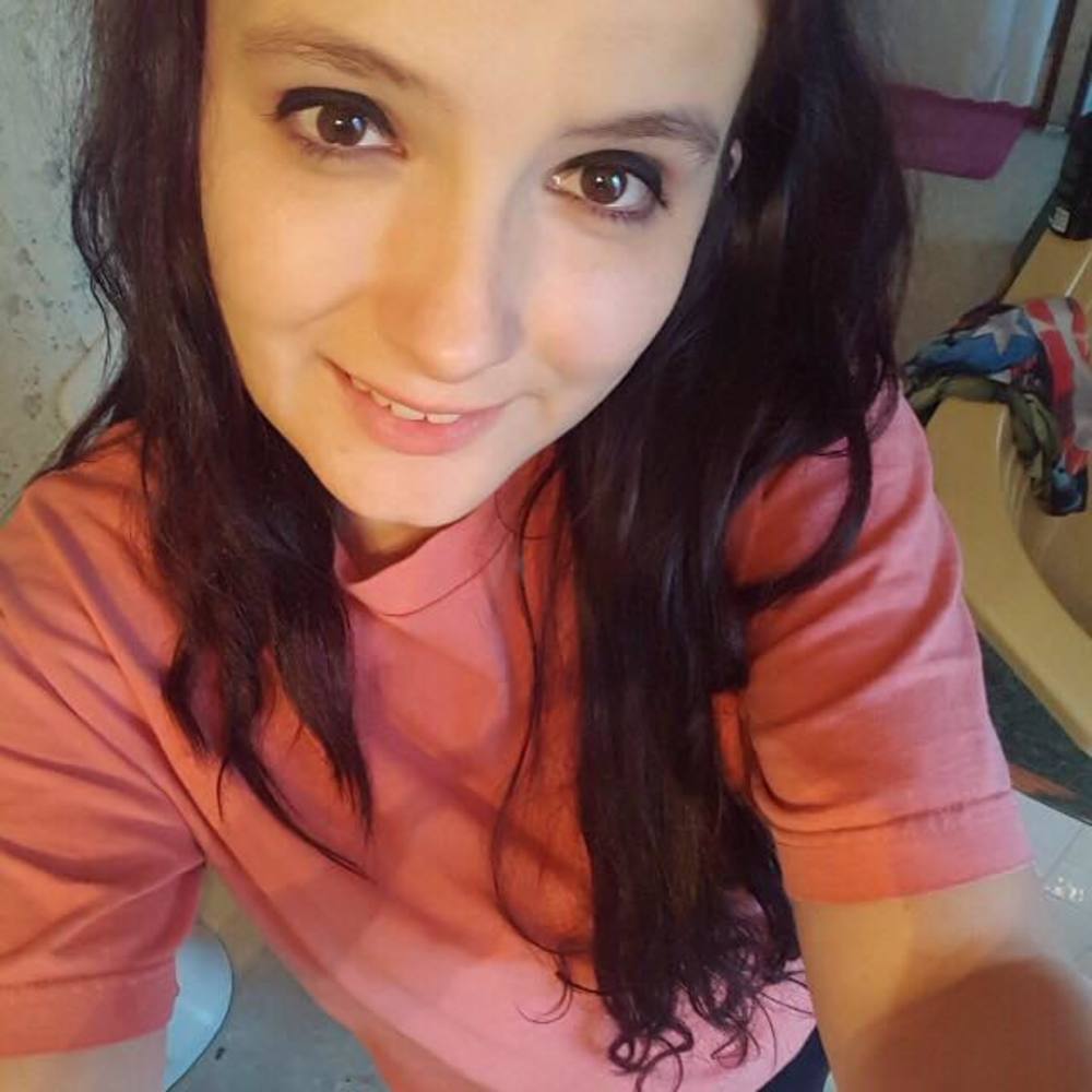 Meet your Posher, Danielle